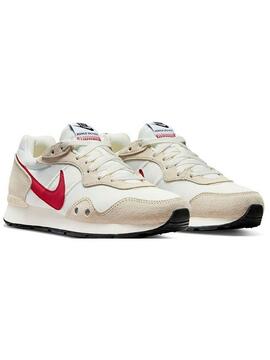 Zapatilla Nike Venture Beige/Rojo Mujer